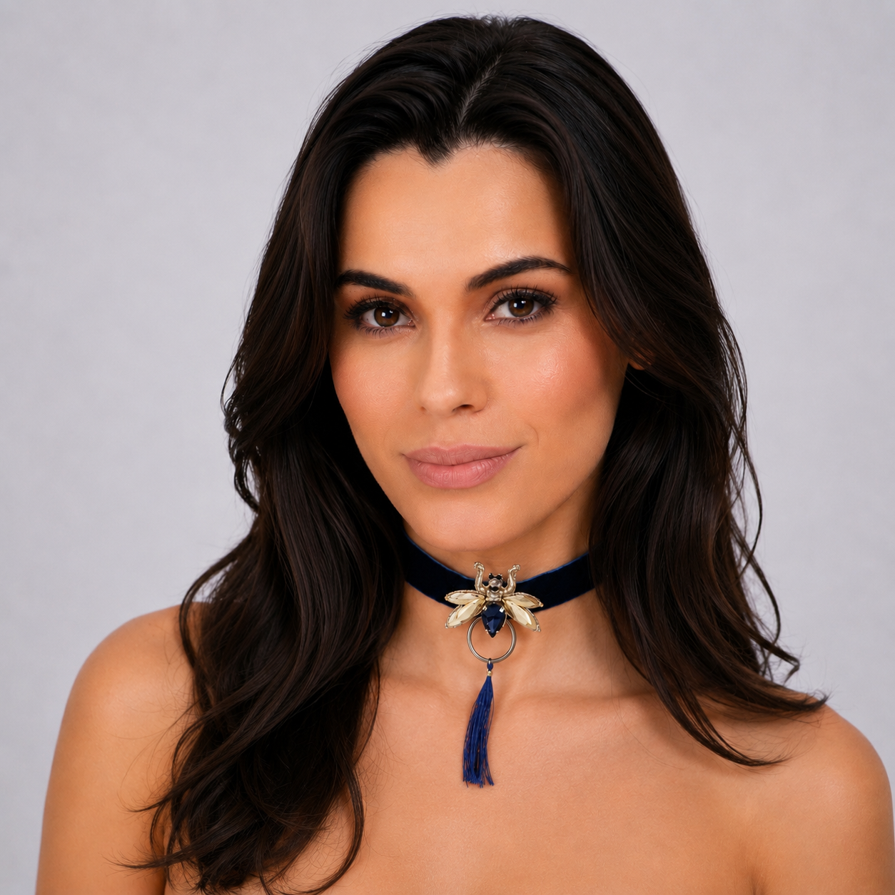 Midnight Bee Choker Necklace