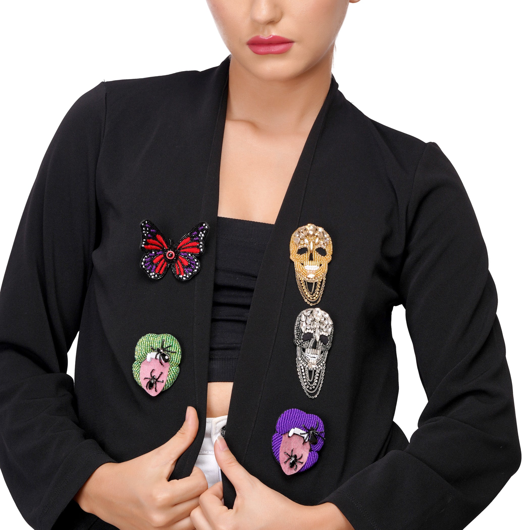 Regal Skull Brooch