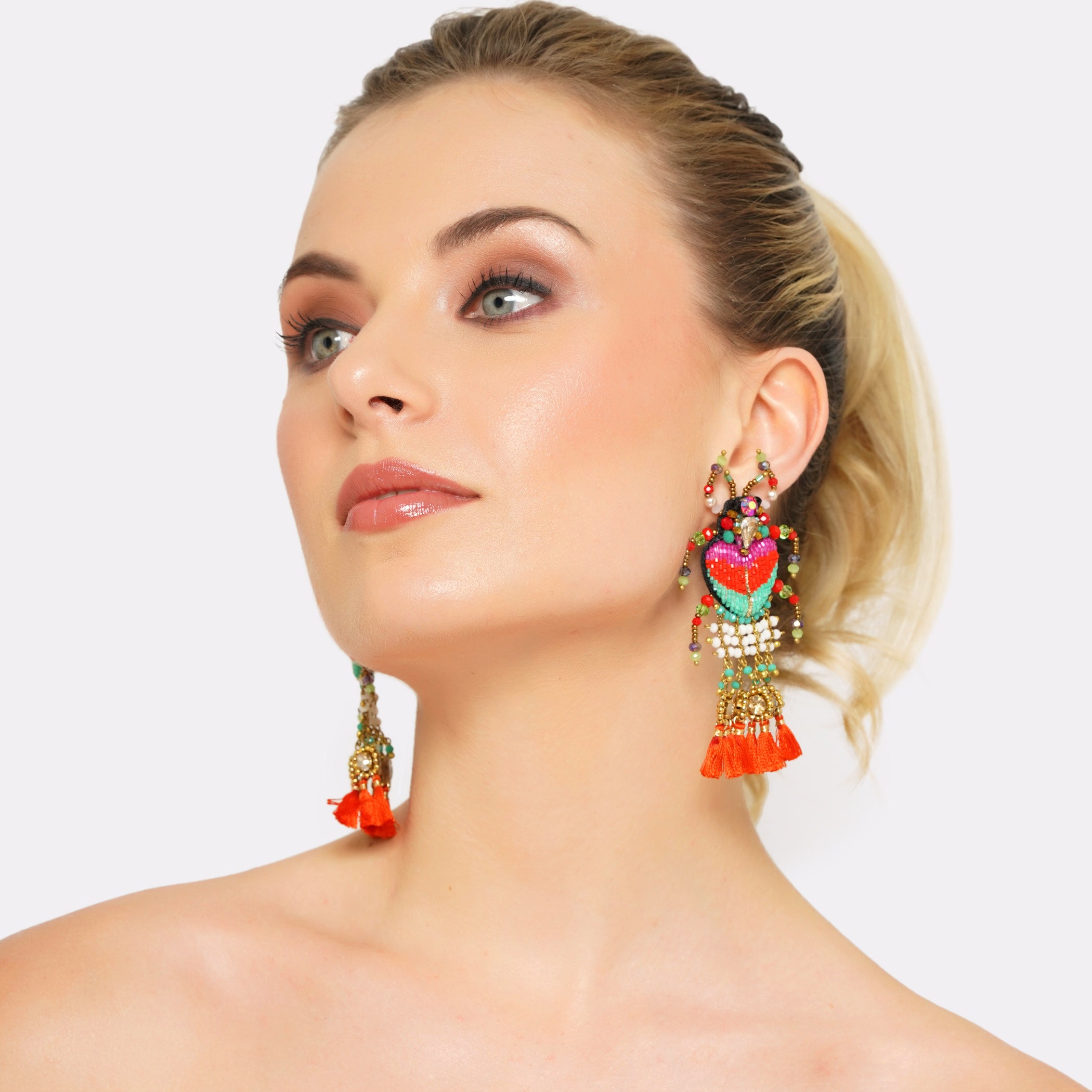 Spotty Moth Hop Earring