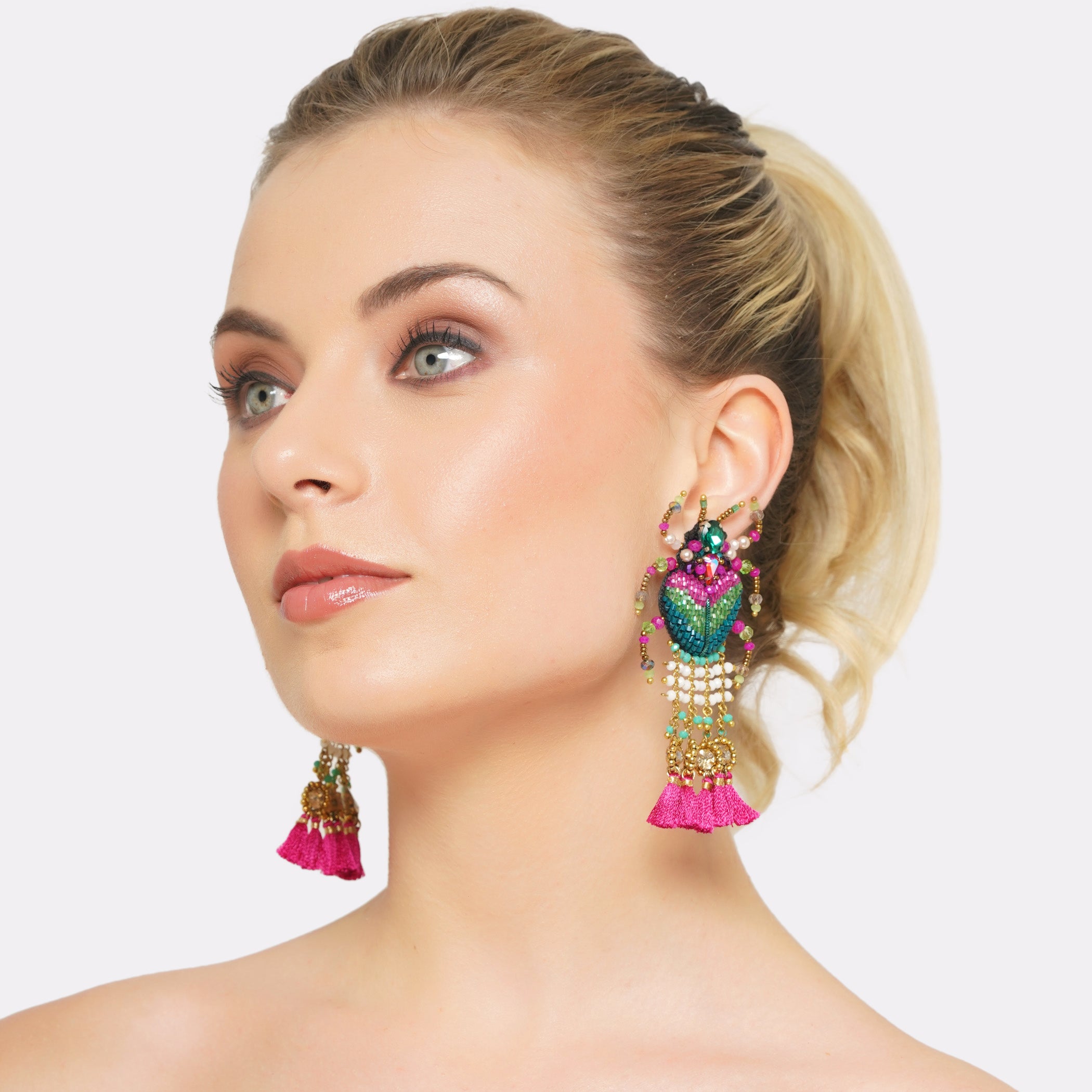 Spotty Moth Hop Earring